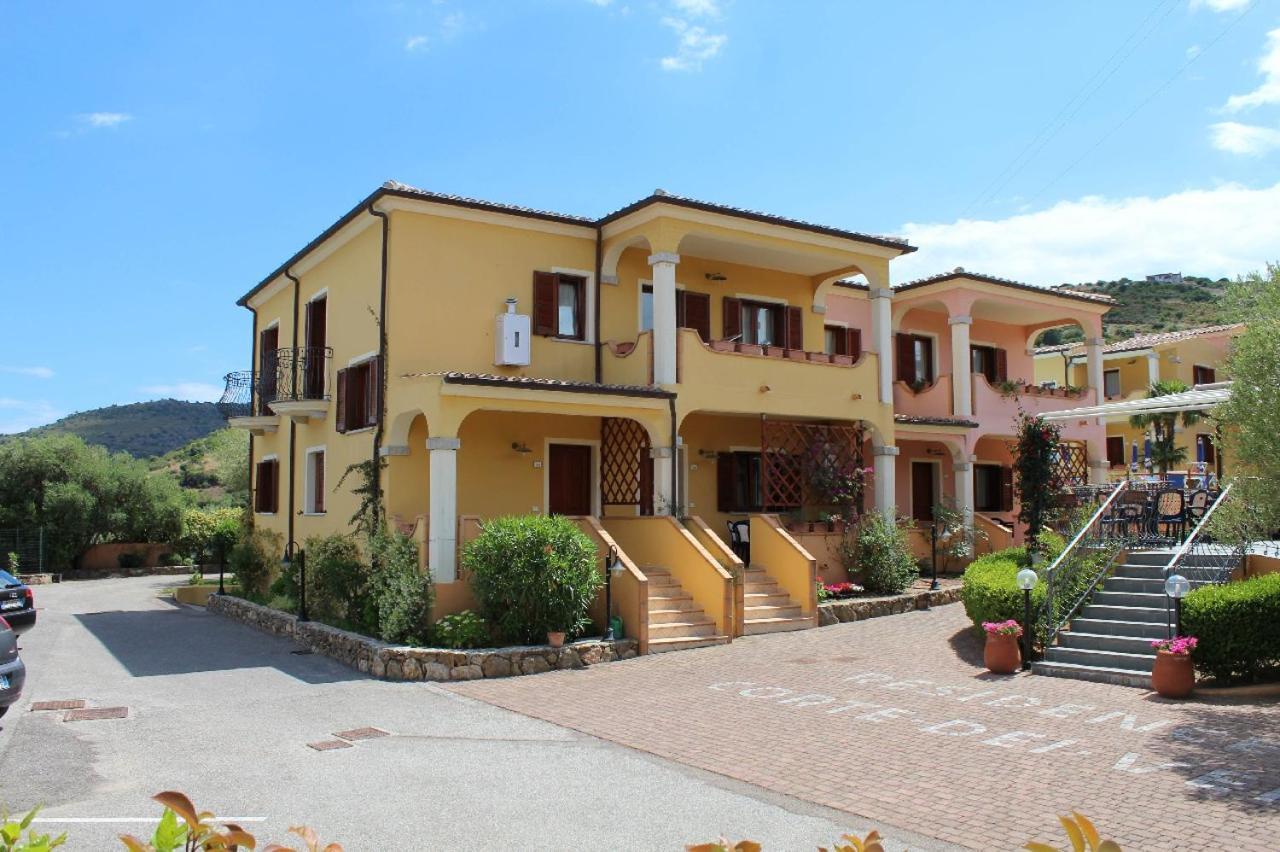 Residence Corte Dei Venti Budoni Exterior photo